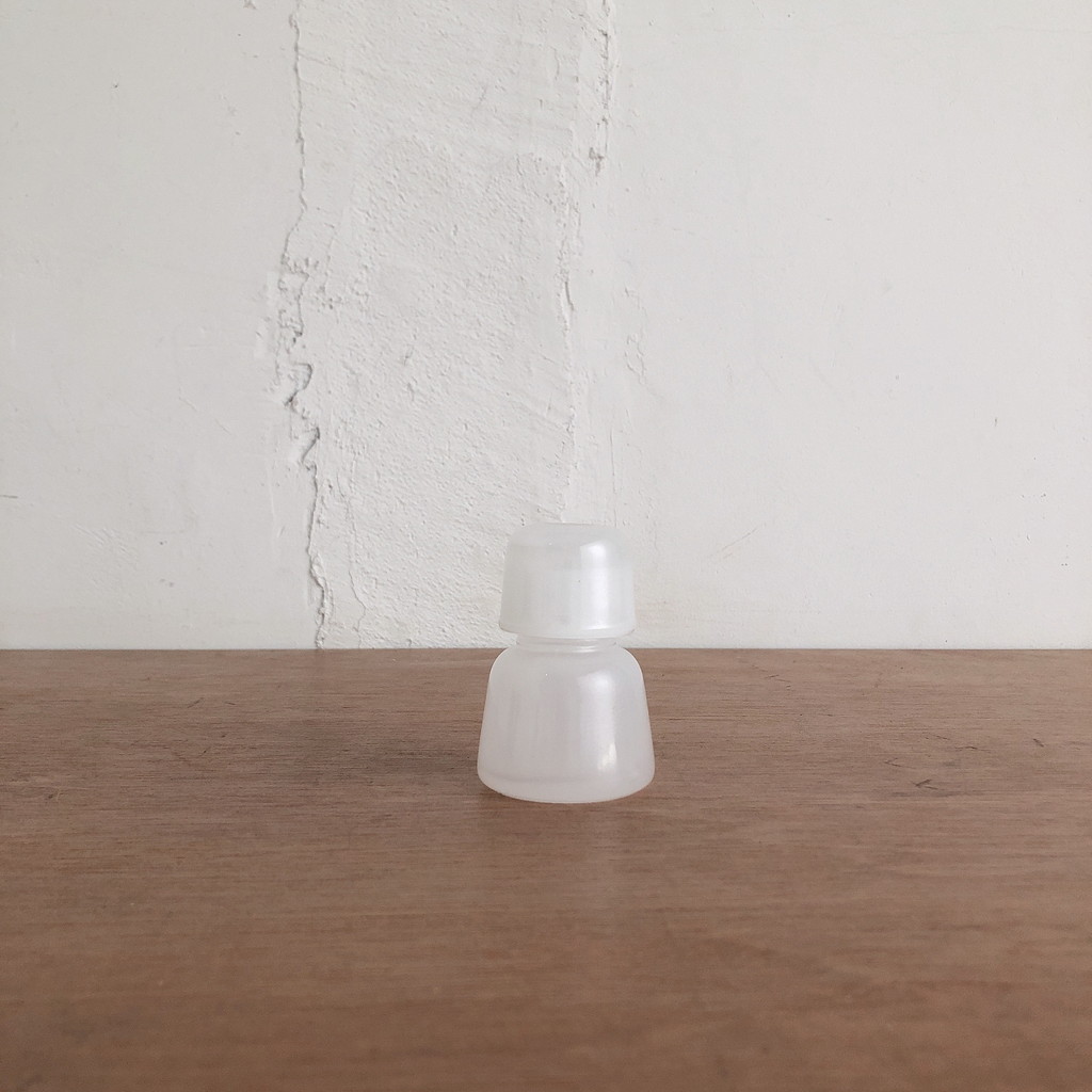 バルサム瓶 [乳白] 大 30ccφ4.9xH7.3cm