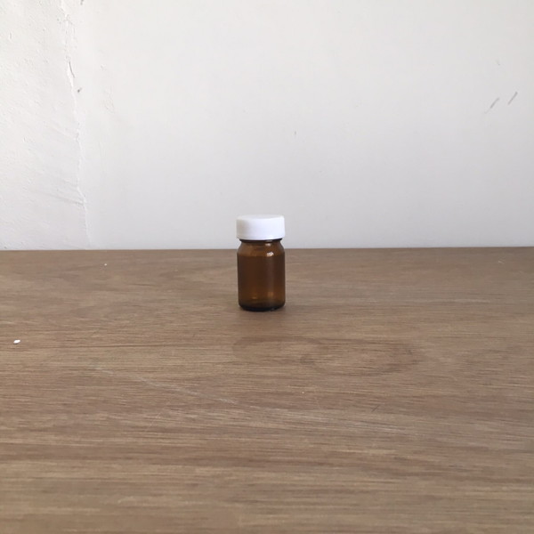 小型規格瓶 No.2 褐色 24mL